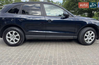 Внедорожник / Кроссовер Audi Q5 2009 в 