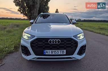 Позашляховик / Кросовер Audi Q5 2024 в 