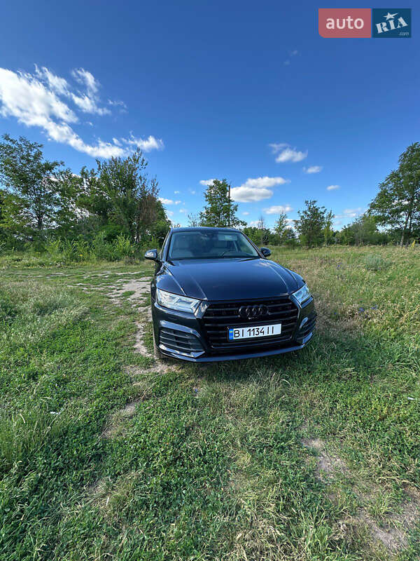 Внедорожник / Кроссовер Audi Q5 2021 в Лубнах
