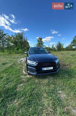Внедорожник / Кроссовер Audi Q5 2021 в 