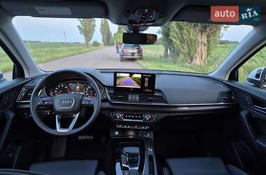 Позашляховик / Кросовер Audi Q5 2024 в 
