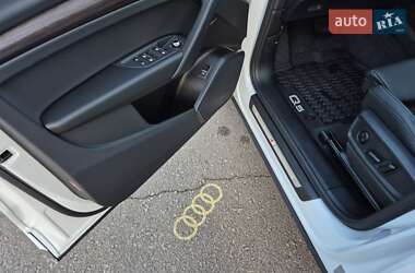 Позашляховик / Кросовер Audi Q5 2024 в 