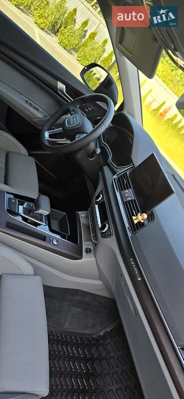 Внедорожник / Кроссовер Audi Q5 2023 в Луцке