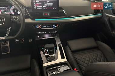 Внедорожник / Кроссовер Audi Q5 2022 в 