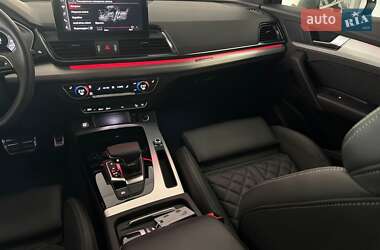 Внедорожник / Кроссовер Audi Q5 2022 в 