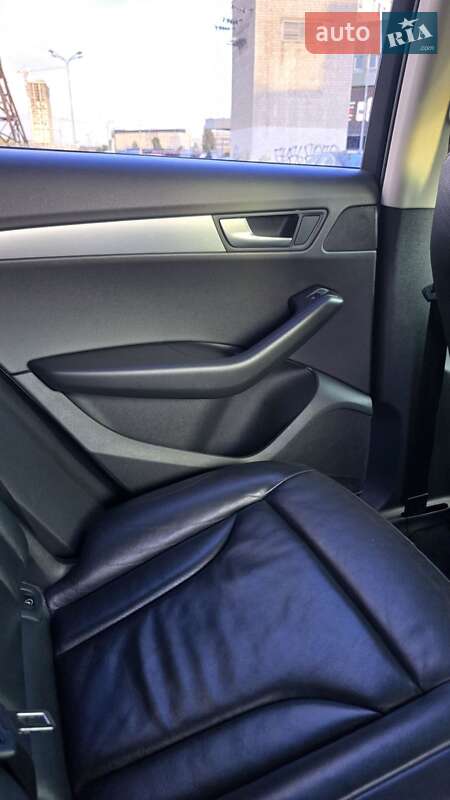 Внедорожник / Кроссовер Audi Q5 2011 в Киеве