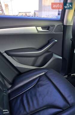 Внедорожник / Кроссовер Audi Q5 2011 в 