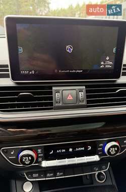 Внедорожник / Кроссовер Audi Q5 2018 в 