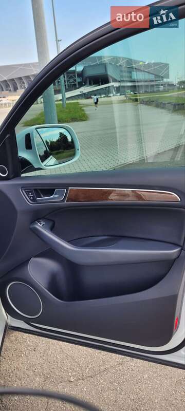 Внедорожник / Кроссовер Audi Q5 2015 в Львове