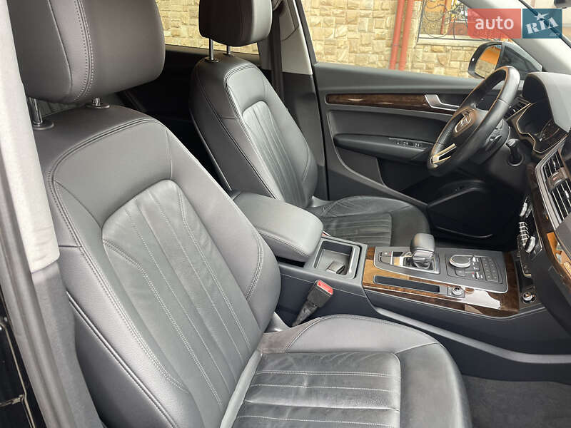 Внедорожник / Кроссовер Audi Q5 2018 в Коломые