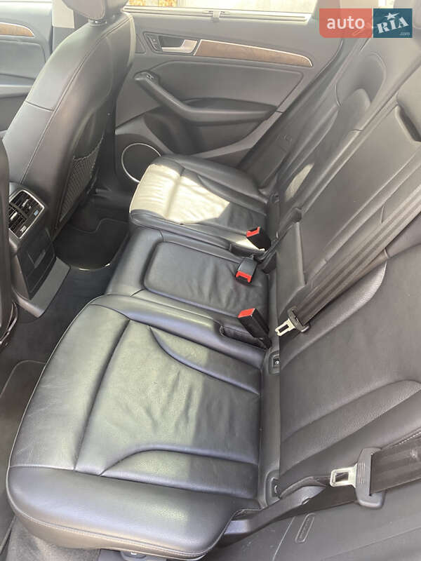 Внедорожник / Кроссовер Audi Q5 2012 в Одессе