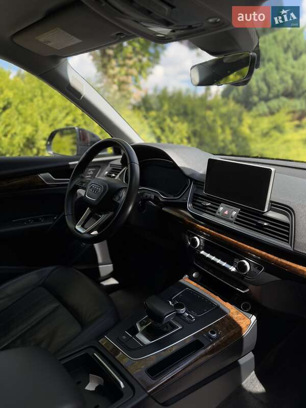 Внедорожник / Кроссовер Audi Q5 2018 в Львове