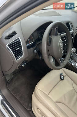 Позашляховик / Кросовер Audi Q5 2013 в 