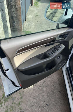 Позашляховик / Кросовер Audi Q5 2013 в 