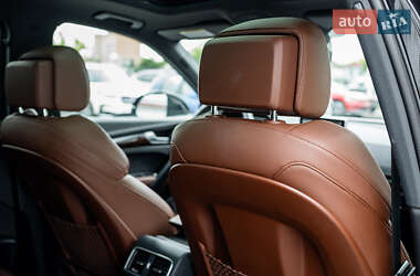 Внедорожник / Кроссовер Audi Q5 2018 в 