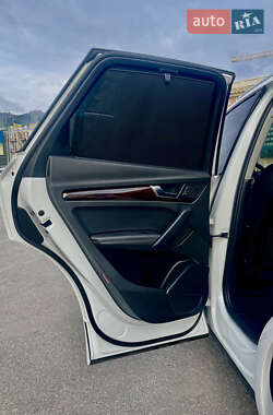 Внедорожник / Кроссовер Audi Q5 2020 в 