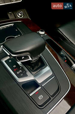 Внедорожник / Кроссовер Audi Q5 2020 в 