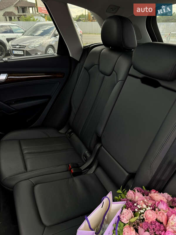 Внедорожник / Кроссовер Audi Q5 2018 в Луцке