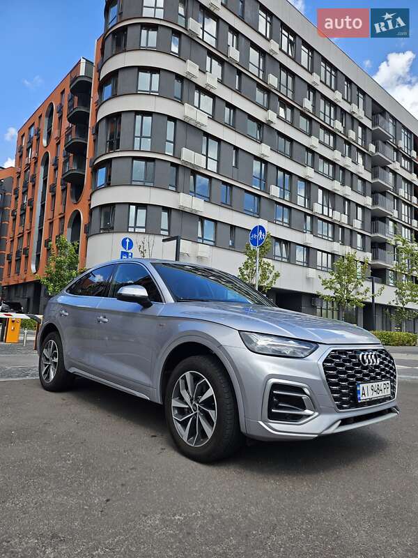 Внедорожник / Кроссовер Audi Q5 2022 в Киеве