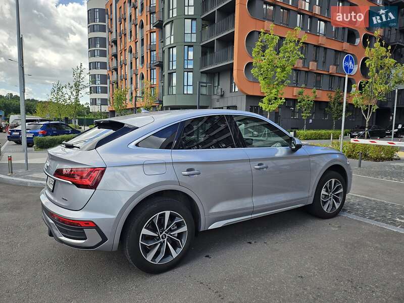 Внедорожник / Кроссовер Audi Q5 2022 в Киеве