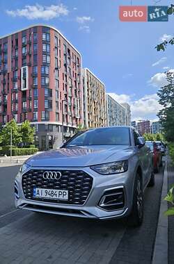Внедорожник / Кроссовер Audi Q5 2022 в 