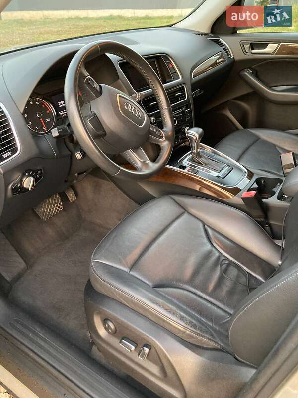 Внедорожник / Кроссовер Audi Q5 2012 в Львове