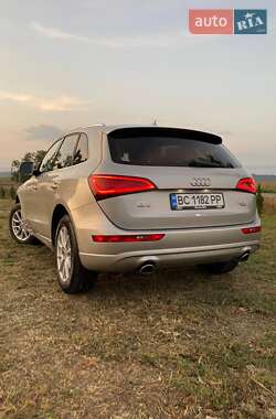 Внедорожник / Кроссовер Audi Q5 2012 в 