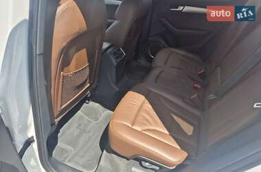 Внедорожник / Кроссовер Audi Q5 2017 в 