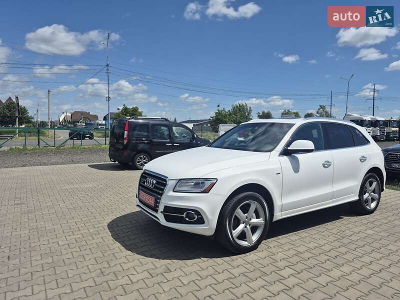 Позашляховик / Кросовер Audi Q5 2017 в Луцьку