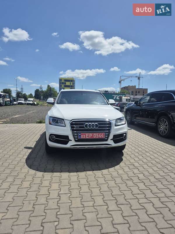 Позашляховик / Кросовер Audi Q5 2017 в Луцьку