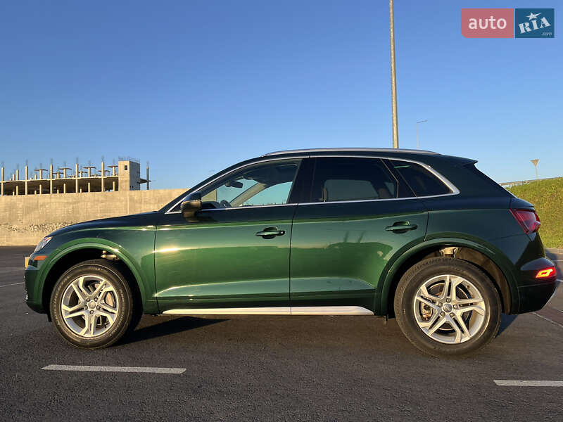Внедорожник / Кроссовер Audi Q5 2017 в Львове