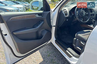 Внедорожник / Кроссовер Audi Q5 2012 в 