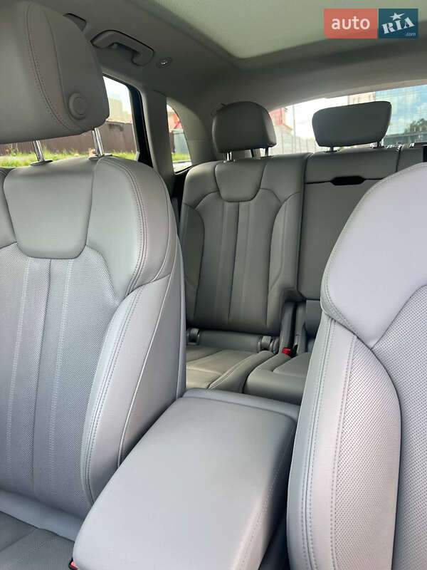 Позашляховик / Кросовер Audi Q5 2018 в Тернополі