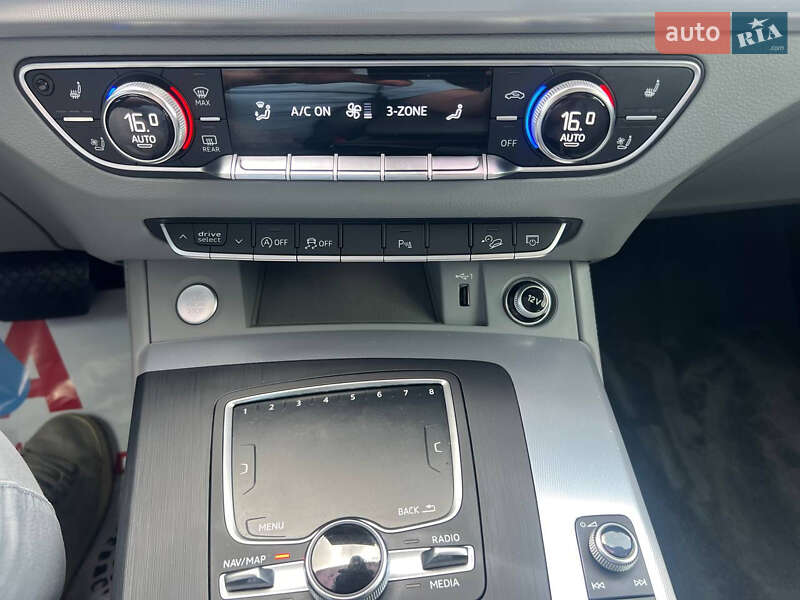 Позашляховик / Кросовер Audi Q5 2018 в Тернополі