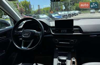 Внедорожник / Кроссовер Audi Q5 2018 в 