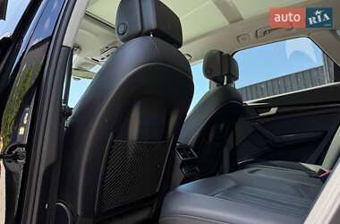 Внедорожник / Кроссовер Audi Q5 2018 в 