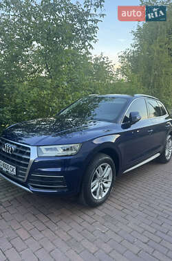 Внедорожник / Кроссовер Audi Q5 2017 в Ужгороде