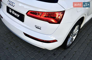 Внедорожник / Кроссовер Audi Q5 2018 в 
