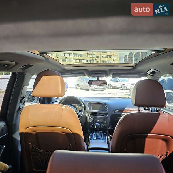 Внедорожник / Кроссовер Audi Q5 2010 в Киеве