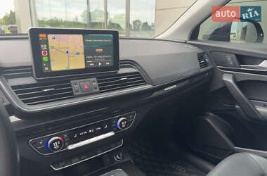 Внедорожник / Кроссовер Audi Q5 2018 в 