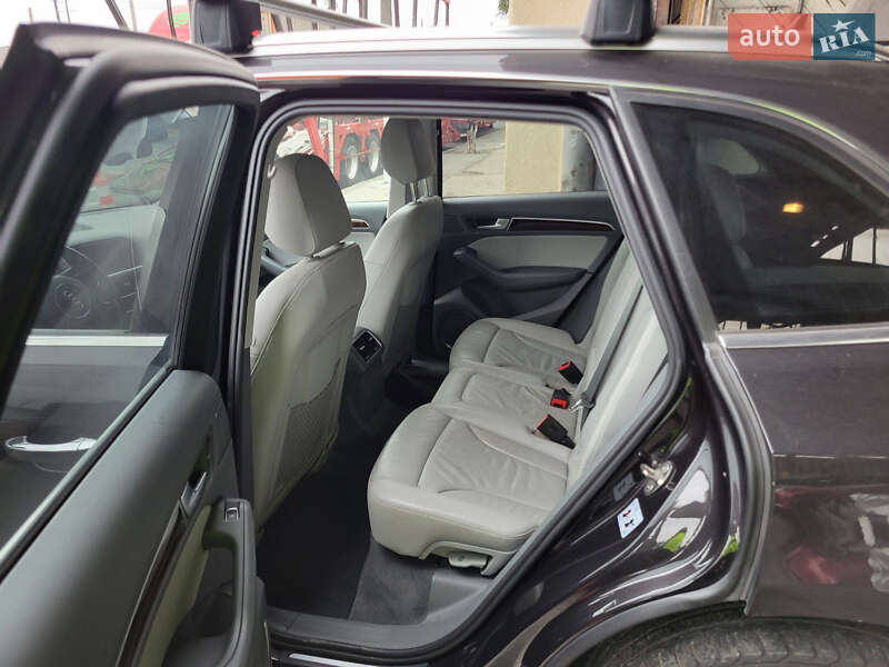 Позашляховик / Кросовер Audi Q5 2017 в Києві