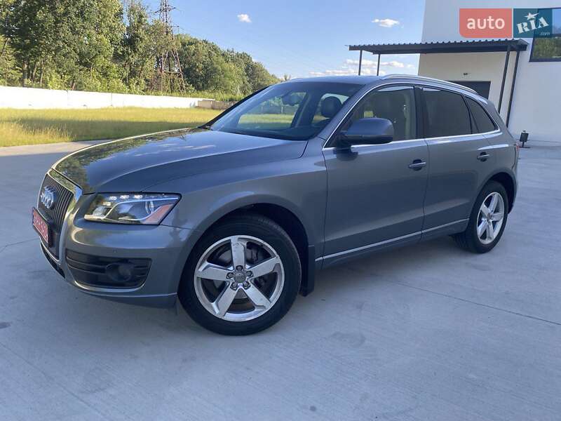 Внедорожник / Кроссовер Audi Q5 2011 в 