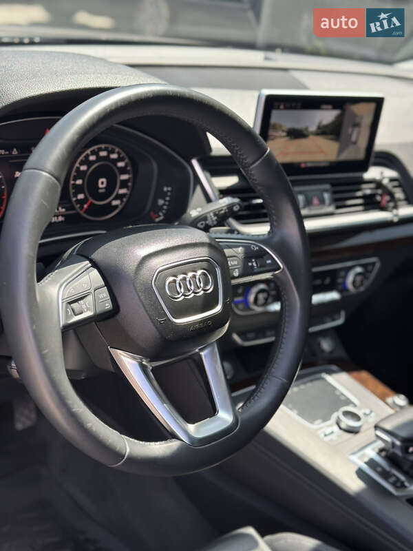Внедорожник / Кроссовер Audi Q5 2018 в Запорожье