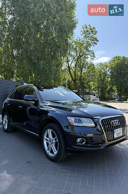 Внедорожник / Кроссовер Audi Q5 2016 в 