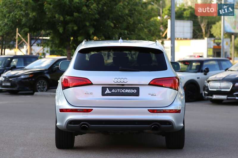 Позашляховик / Кросовер Audi Q5 2014 в Києві