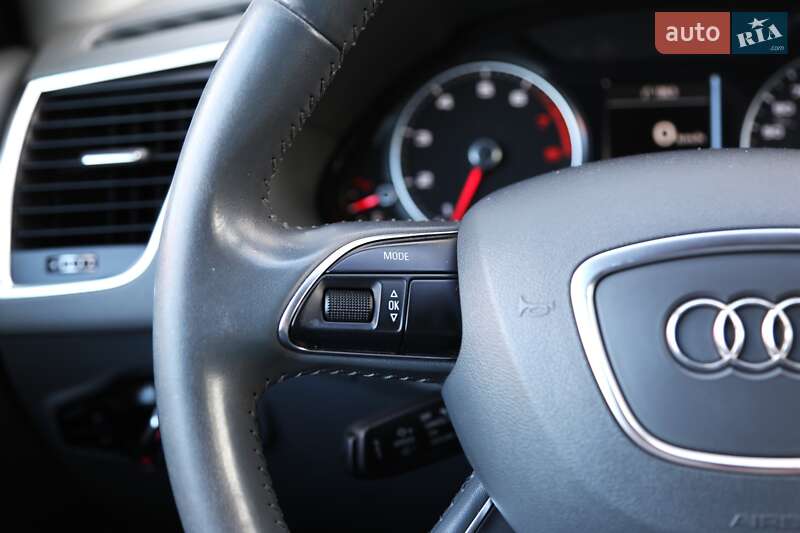 Позашляховик / Кросовер Audi Q5 2014 в Києві