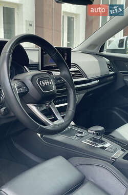 Внедорожник / Кроссовер Audi Q5 2019 в 