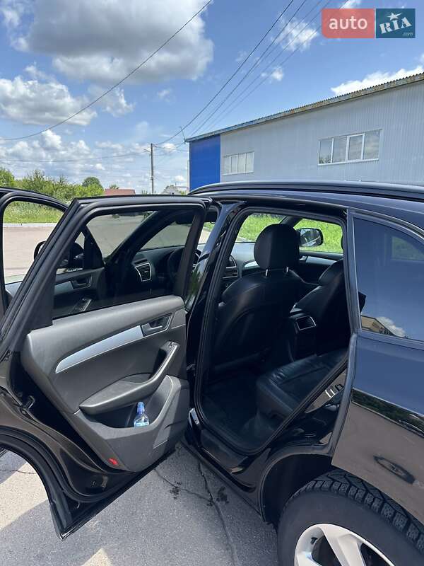 Внедорожник / Кроссовер Audi Q5 2012 в Житомире