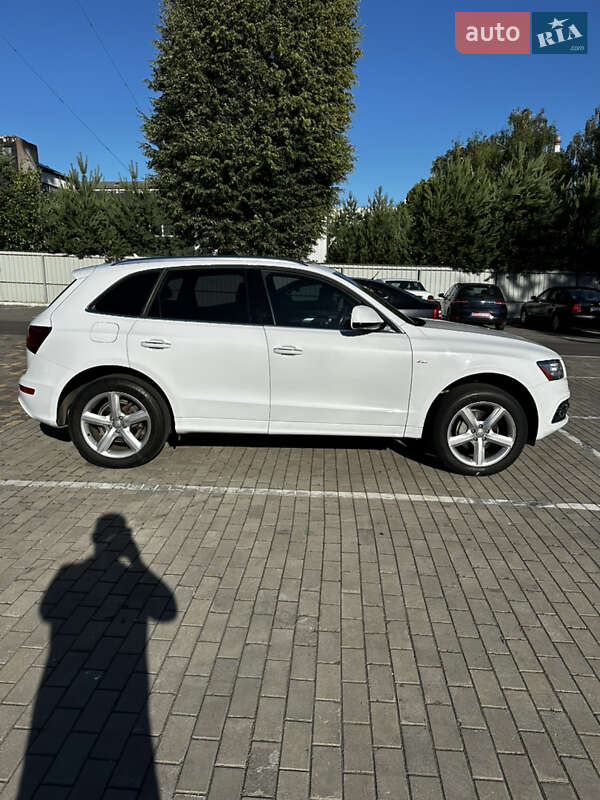 Внедорожник / Кроссовер Audi Q5 2016 в Луцке
