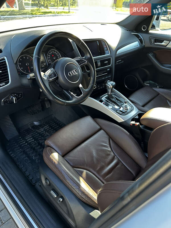 Внедорожник / Кроссовер Audi Q5 2016 в Луцке